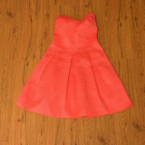EXPRESS STRAPLESS BONDAGE DRESS - Picture 1 of 5
